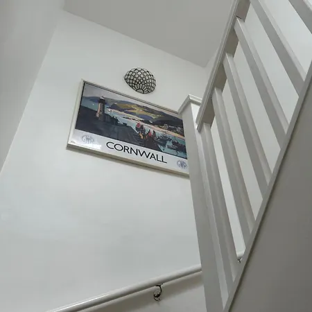 Stunning City Centre 4 Bedroom Penthouse - 2 Car Parking Spaces Bristol