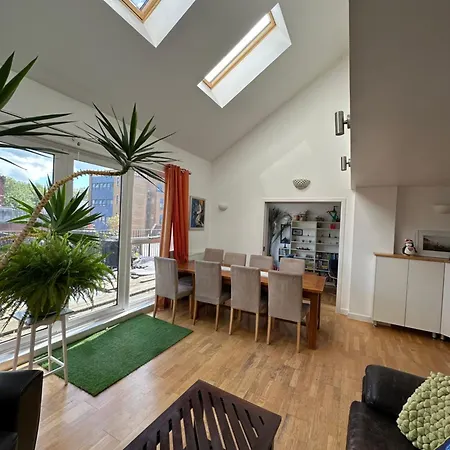 Stunning City Centre 4 Bedroom Penthouse - 2 Car Parking Spaces Lägenhet *